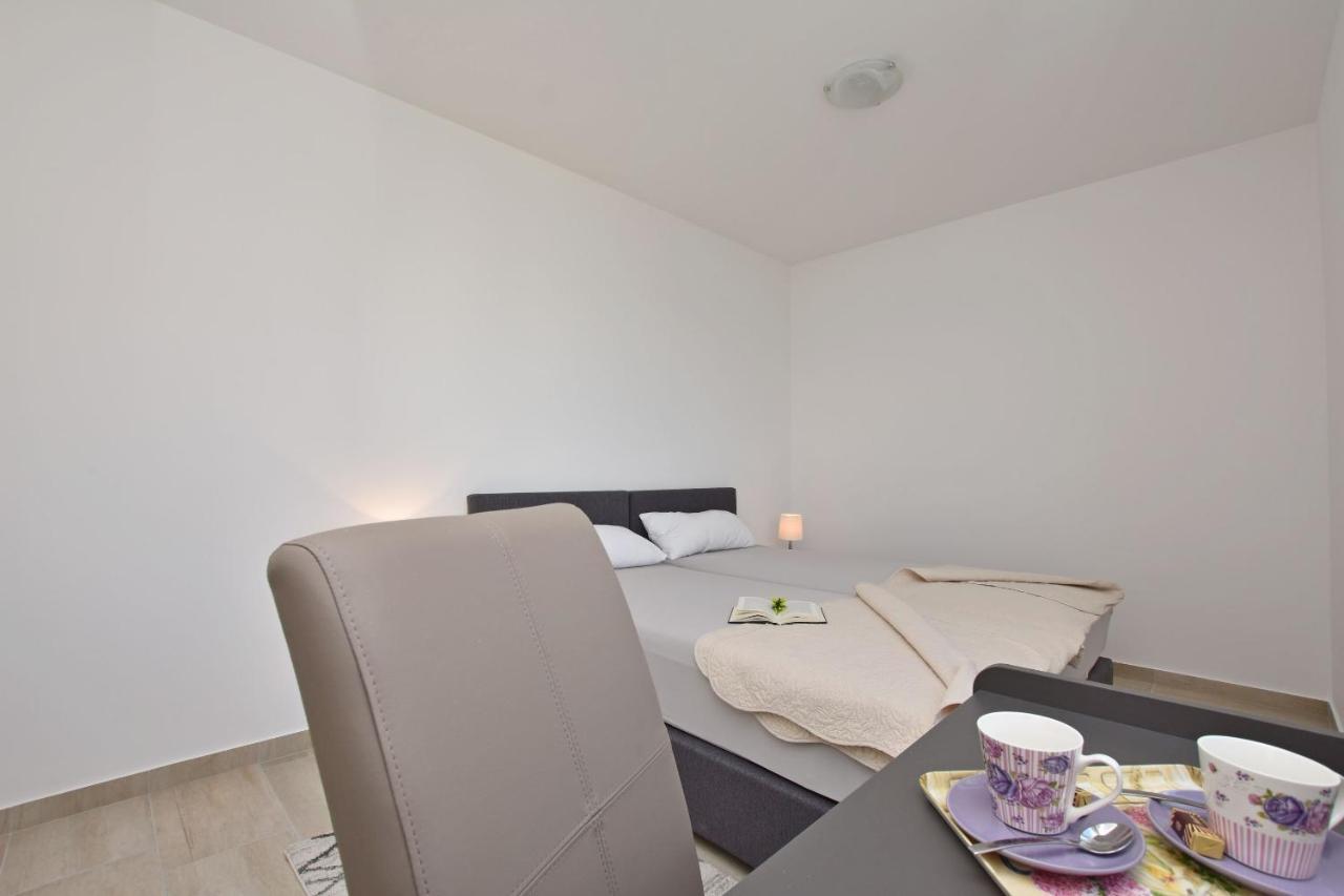 Apartments Danolic พิสัก ภายนอก รูปภาพ