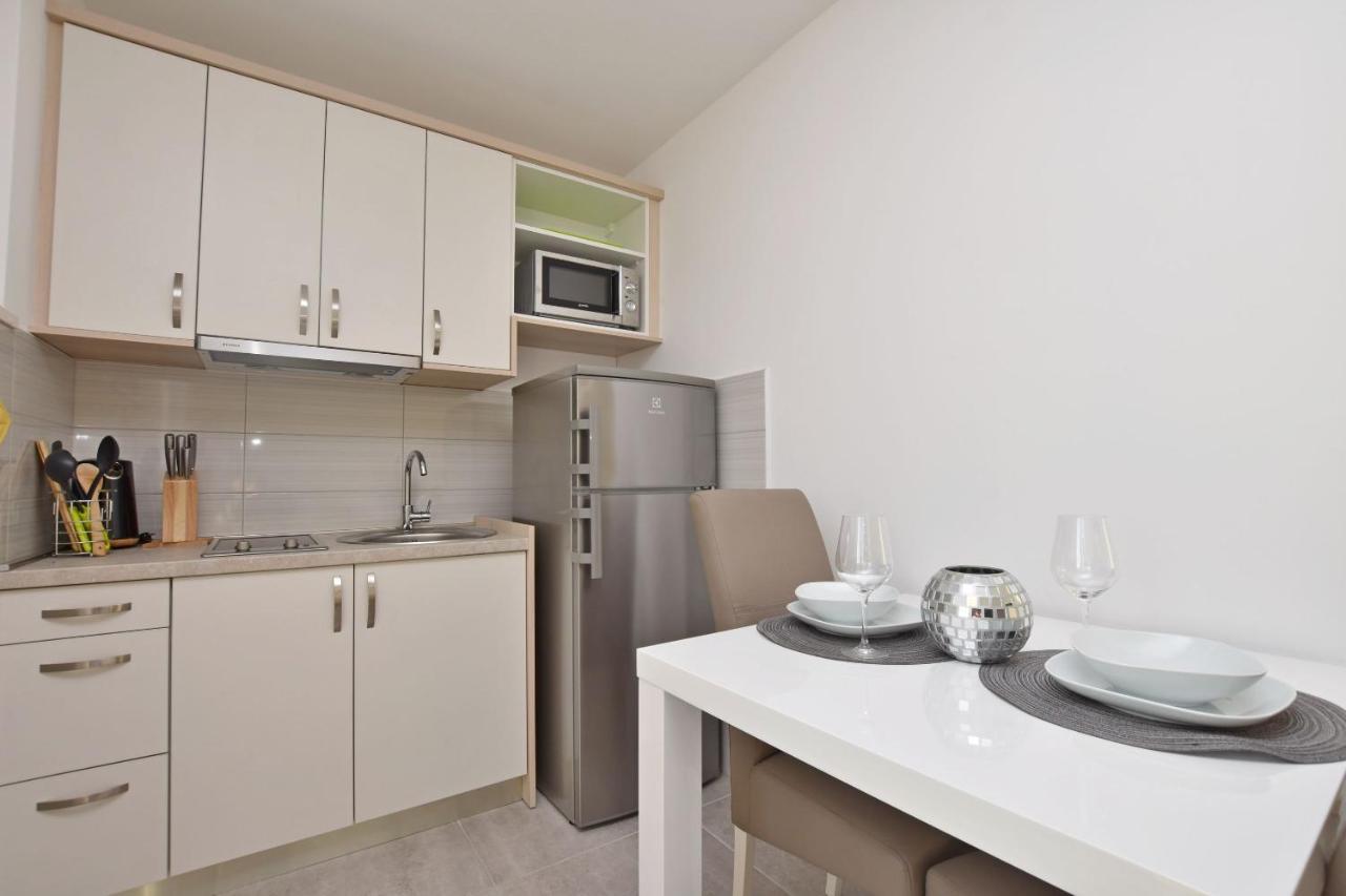 Apartments Danolic พิสัก ภายนอก รูปภาพ