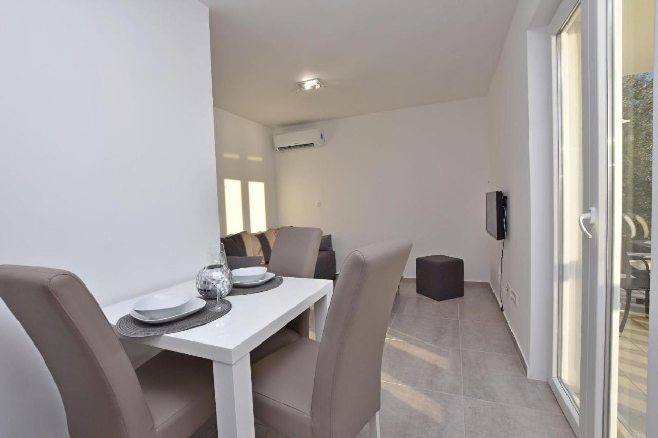 Apartments Danolic พิสัก ภายนอก รูปภาพ